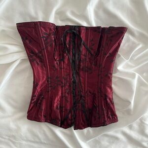 Vintage Burgundy corset whimsygoth top:Labeled size:M but it fit size:S